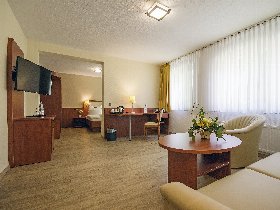 Festlicher Jahreswechsel mit Silvesterball im Avalon Hotelpark Königshof