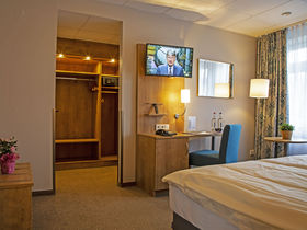 Sightseeing-Urlaub in Hamburg (4 Tage) mit Stadtrundfahrt im Doppeldeckerbus