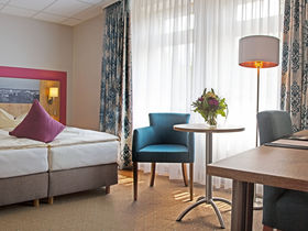 Sightseeing-Urlaub in Hamburg (4 Tage) mit Stadtrundfahrt im Doppeldeckerbus