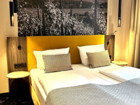 3 Tage - Rosen-Wellness für Zwei inkl. Whirlwannenbad