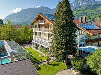 Alpenklänge und Wellnesszeit zu Zweit in den Bergen im Berchtesgadener-Land