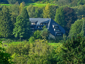 Schwimmende Herzen - Romantischer Kurzurlaub für 2 Exklusiv