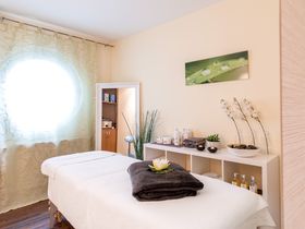 Thermen Kurztrip- 3 Tage mit Candle-Light-Dinner & Badewelt Sinsheim