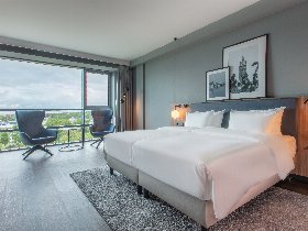 Rostocker Weihnachtsmarkt- Glühweinduft und Lichtzauber 