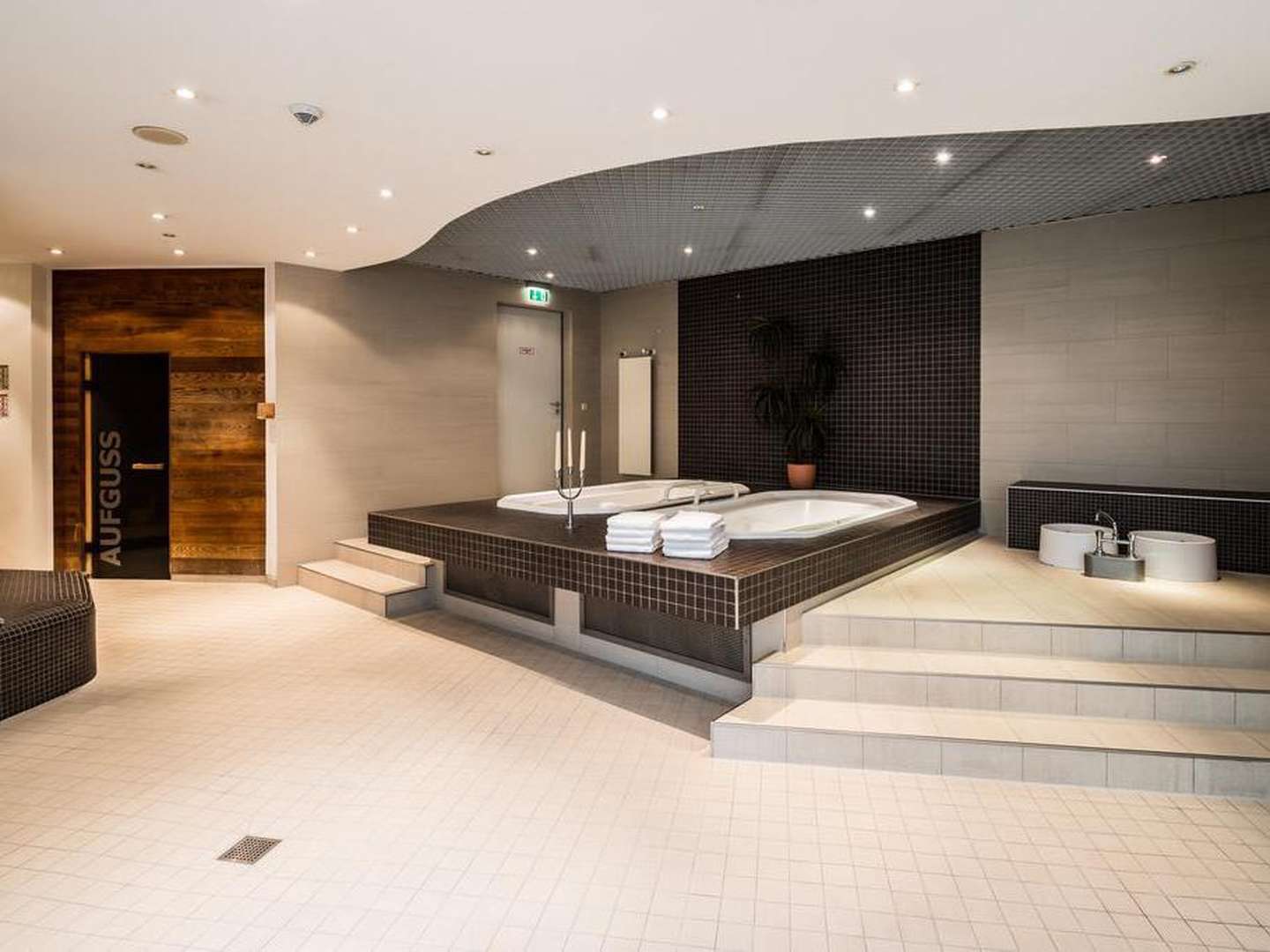 Familienurlaub im Ramada by Wyndham Dresden mit Zooerlebnis / 3 Tage