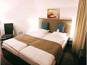 Auszeit mit der besten Freundin inkl. 3-Gang-Menü & Massage