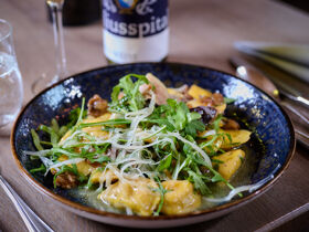 Familienglück an der Donau Nähe Regensburg Bayern