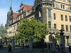 5 Tage Dresden entdecken inkl. Stadtrundfahrt & 3-Gang Menü