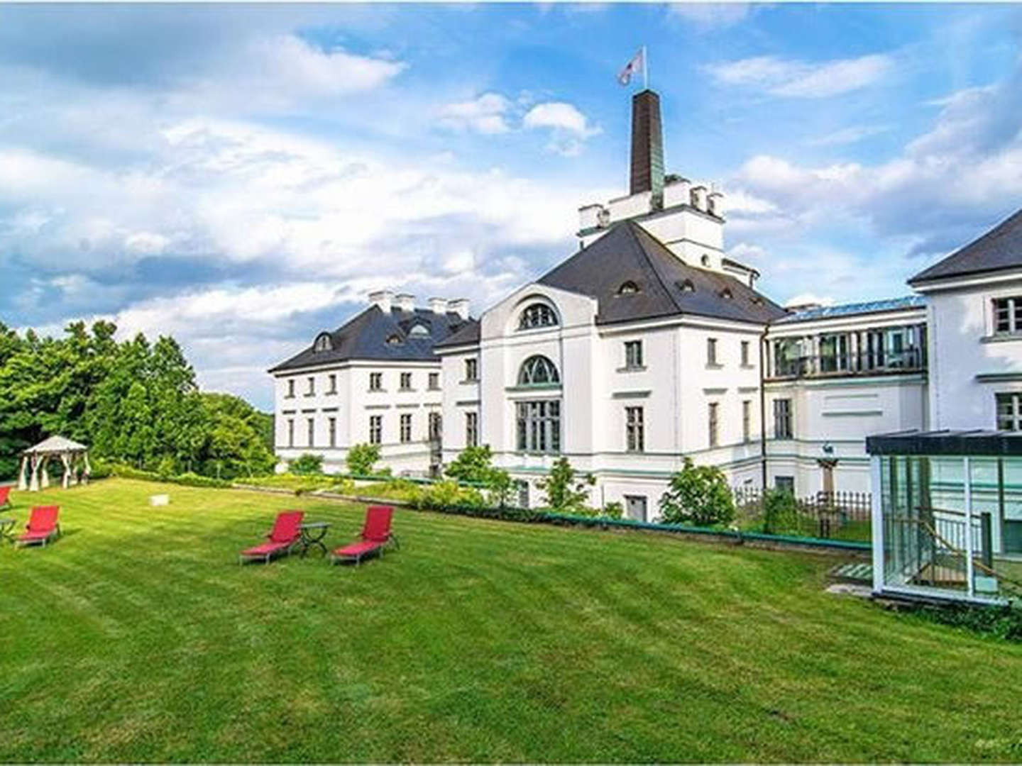 Ihre 5***** Luxus-Auszeit im Schloss - ein kleines Stück vom Himmel auf Erden