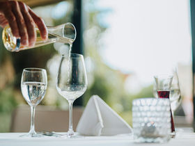 Romantischer Tag für Verliebte mit Candle-Light-Dinner