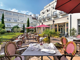 Romantischer Tag für Verliebte mit Candle-Light-Dinner