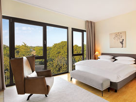 Romantischer Tag für Verliebte mit Candle-Light-Dinner