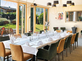 Romantischer Tag für Verliebte mit Candle-Light-Dinner