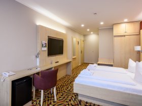 Kurztrip Rostock – 2 Nächte direkt an Stadthalle & Hauptbahnhof