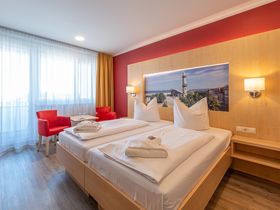 Kurztrip Rostock – 2 Nächte direkt an Stadthalle & Hauptbahnhof