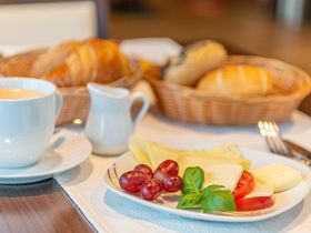 Hotel an der Stadthalle Rostock – Heimathafen am Hbf & bei Events