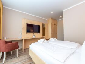 Kurztrip Rostock – 2 Nächte direkt an Stadthalle & Hauptbahnhof