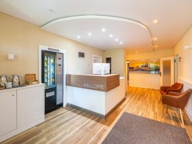 Hotel an der Stadthalle Rostock – Heimathafen am Hbf & bei Events