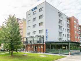 Hotel an der Stadthalle Rostock – Heimathafen am Hbf & bei Events