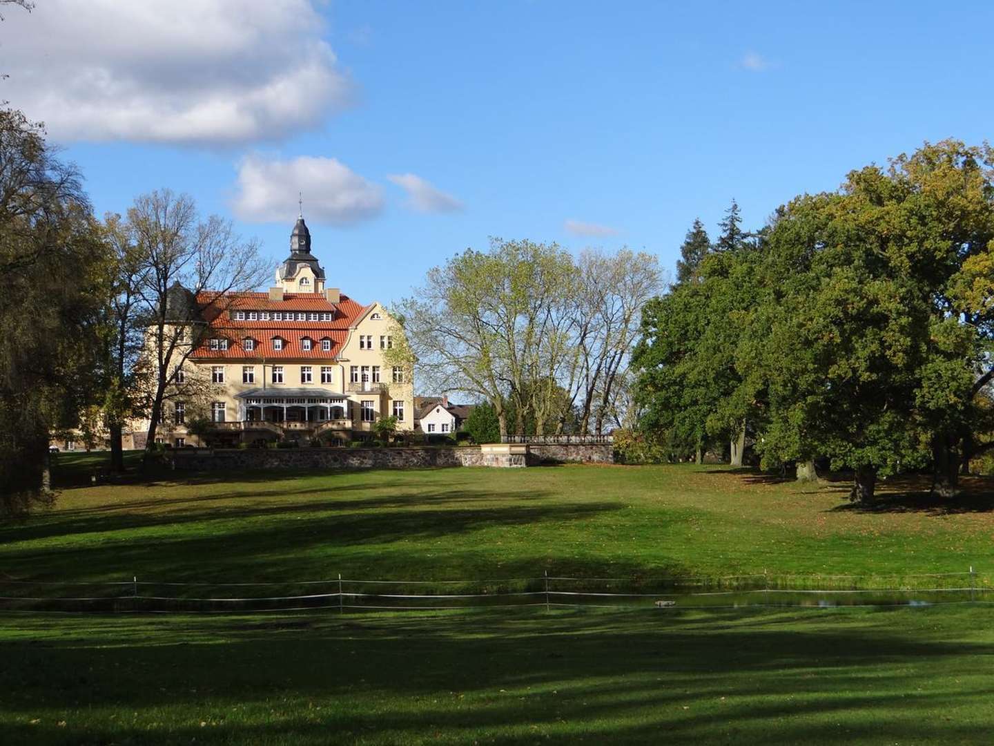 Luxus Auszeit Schloss inkl. Dinner & Champagner