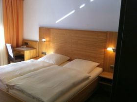 Sommerrabatt | Verwöhnwochenende an der Mosel inklusive Weinverkostung 