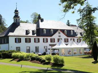 Herz & Rasen im Rheinland inkl. Greenfee und Nutzung Private SPA