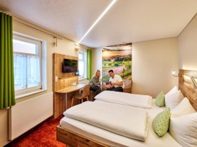 Sanfte Winteridylle genießen – inkl. Sauna und Kerzenscheindinner im Landhotel