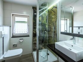 Sanfte Winteridylle genießen – inkl. Sauna und Kerzenscheindinner im Landhotel