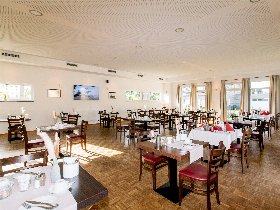 Jahreszeiten-Zauber an der Müritz inkl. Therme & Leihfahrrad I 3 Nächte