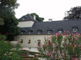 Nur die Liebe zählt (am Niederrhein)! Burgromantik in den historischen Mauern der Wasserburg