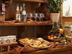 Bärenstarker Kurzurlaub | 3 Tage am Rhein inkl. Schifffahrt & Ticket  2