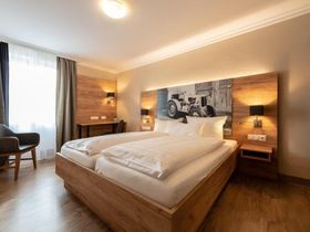Mädels on Tour - 6 Tage inkl. VIP Shopping Einladung ins Ingolstadt Village