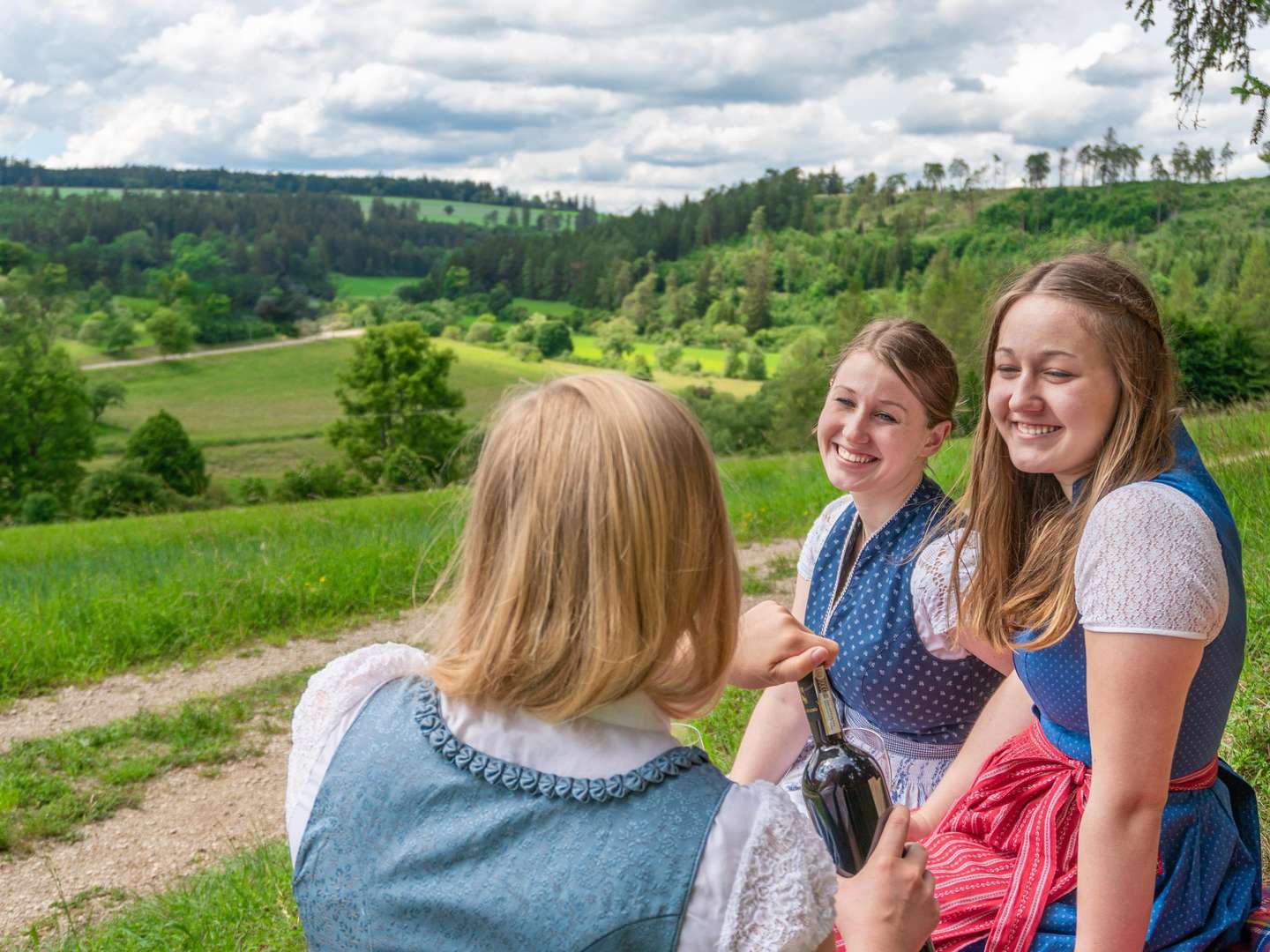 Mädels on Tour - 3 Tage inkl. VIP Shopping Einladung ins Ingolstadt Village