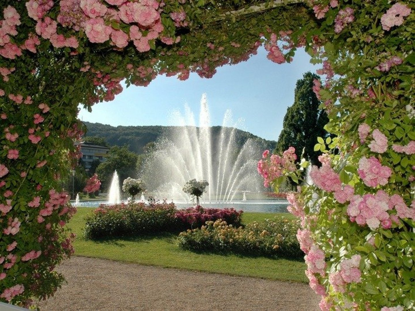 Rosenduft & Flussromantik in der Bayrischen Rhön