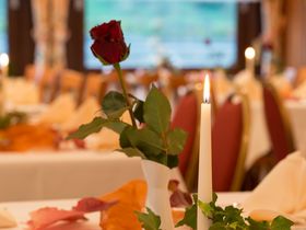 KRONE Silvesterpauschale inkl. Tanz & Livemusik uvm.