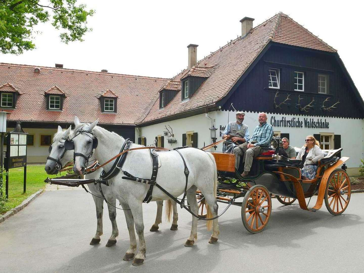 Von Moritzburg nach Dresden inkl. Abendessen 