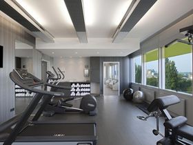 Silvester in Düsseldorf - Mottoparty All White & Floral