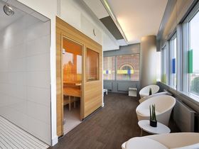 Silvester in Düsseldorf - Mottoparty All White & Floral