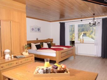 Kuschelstunden zu Zweit im romantischen Schwarzwald - 5 Tage mit Therme & Candle Light Diner