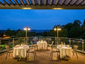 Best Friends - das Freunde Arrangement im Heimathenhof