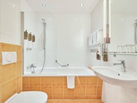 Siebenschläfer mit Halbpension - 8 Tage in Bad Dürkheim in der Pfalz ( Eine Nacht geschenkt)