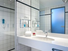 Kurzurlaub im Dorint Hotel Düsseldorf / Neuss 2 Tage inkl. Dinner