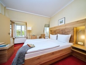 Magische Momente zum Jahreswechsel mit Gala-Buffet, Livemusik & Tanz