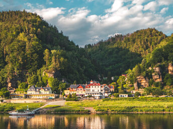 8 Tage in Schmilka direkt an der Elbe in der Sächsischen Schweiz   