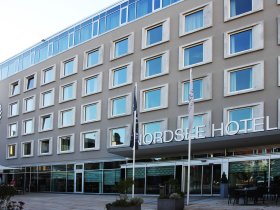 3 Tage Bremerhaven mit Frühstück und einem 2-Gang-Menü im Restaurant am Theaterplatz