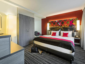 3 Tage Düsseldorf - Shopping, Kultur und Architektur inkl. Carepaket