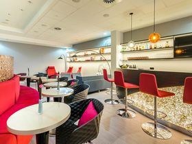 3 Tage Düsseldorf - Shopping, Kultur und Architektur inkl. Carepaket