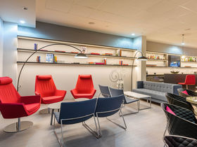 3 Tage Düsseldorf - Shopping, Kultur und Architektur inkl. Carepaket