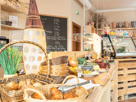 MÄDELS Trip 4 Tage I Wellness & Party auf Usedom