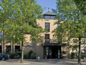 Hamburg entdecken - mit Bus, Bahn & Fähre